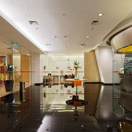 Harris Hotel And Conventions Kelapa Gading Yakarta Exterior foto