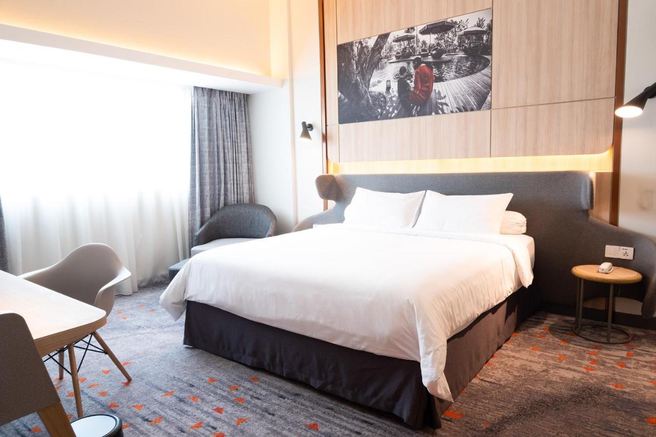 Harris Hotel And Conventions Kelapa Gading Yakarta Exterior foto