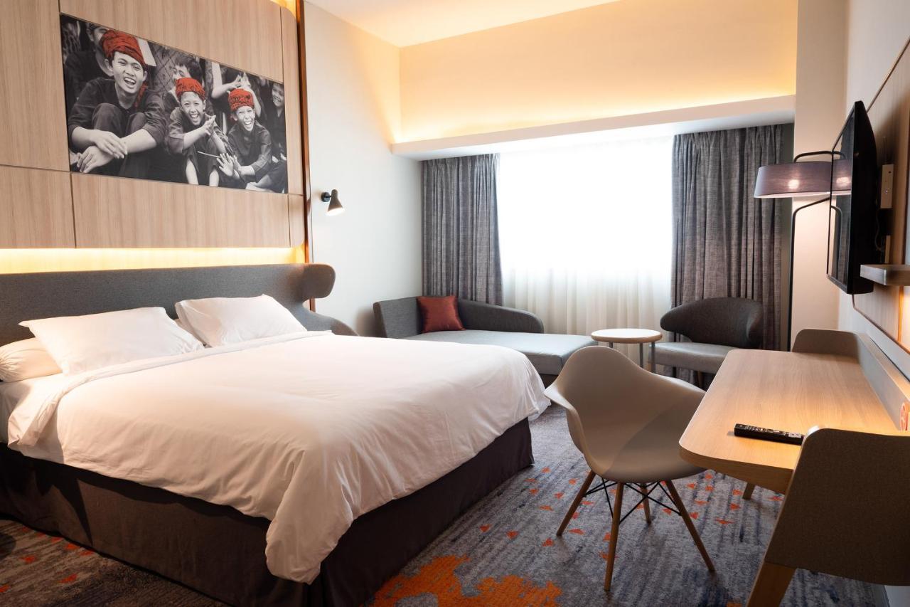Harris Hotel And Conventions Kelapa Gading Yakarta Exterior foto