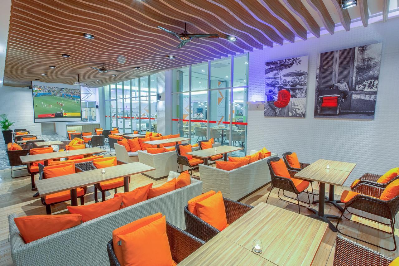 Harris Hotel And Conventions Kelapa Gading Yakarta Exterior foto