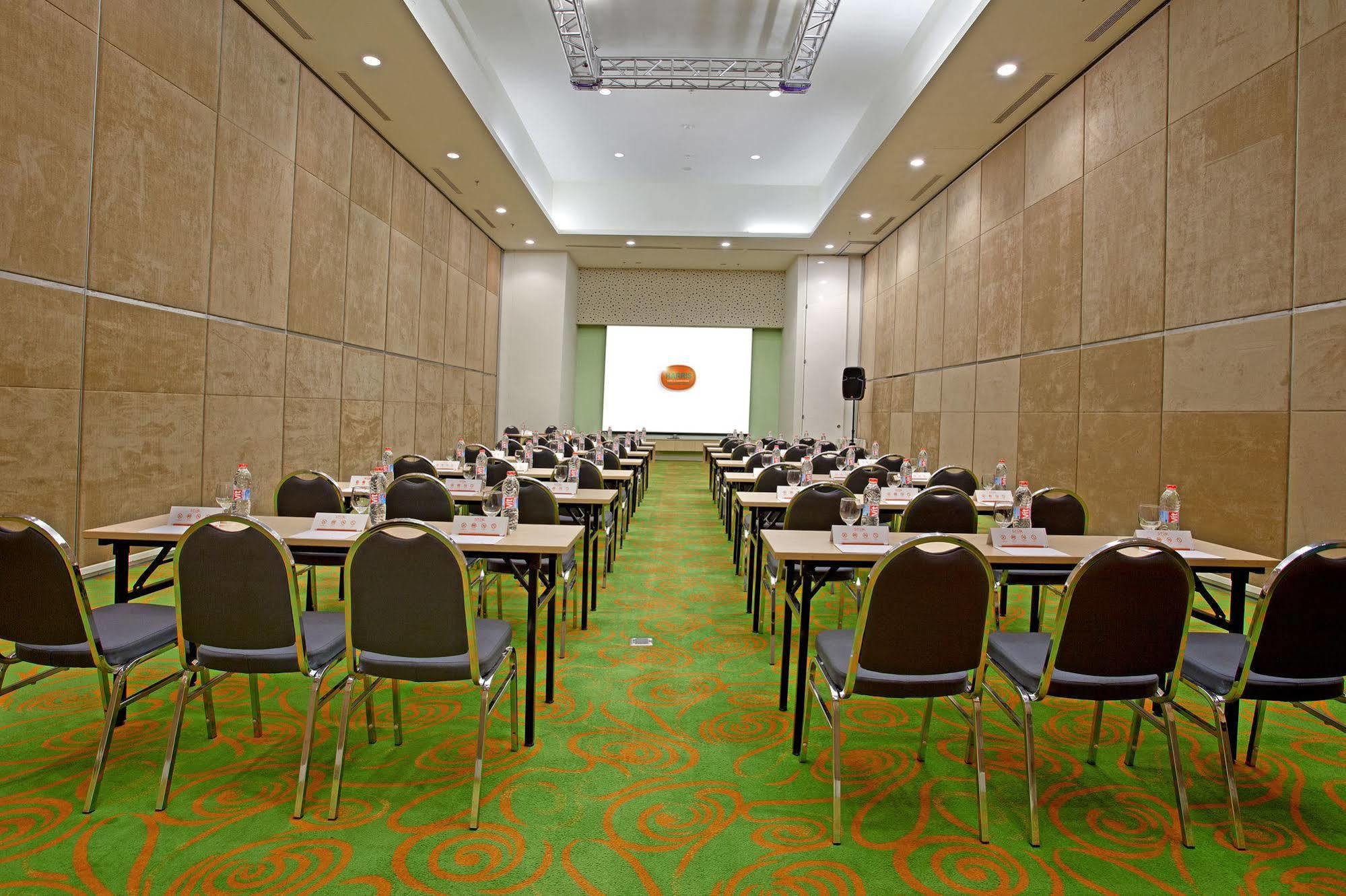 Harris Hotel And Conventions Kelapa Gading Yakarta Exterior foto